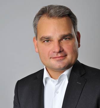 Dr. Claus G. Gruber